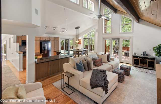 314 Mountain Laurel Drive Gallery 3