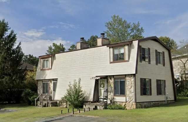 82 Eastgate Cir Unit A photos photos