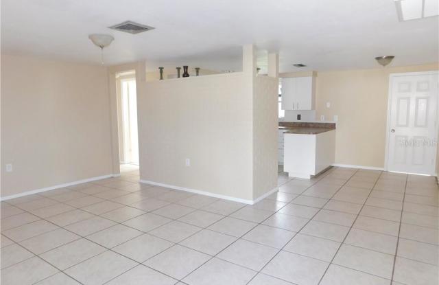 5052 VALIMOR DRIVE Gallery 3