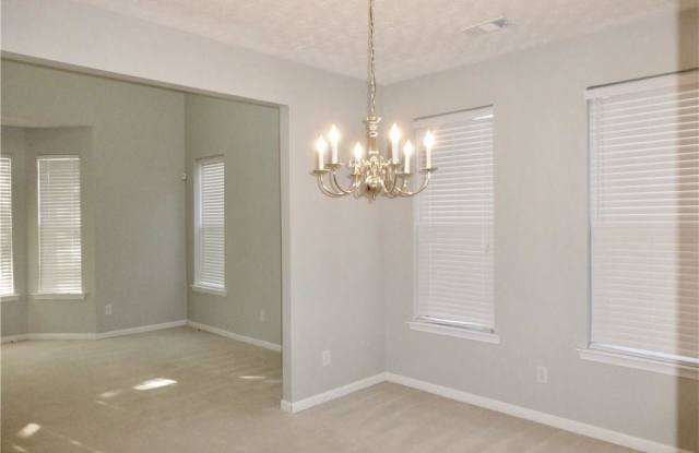 4592 Parkway Circle Gallery 3