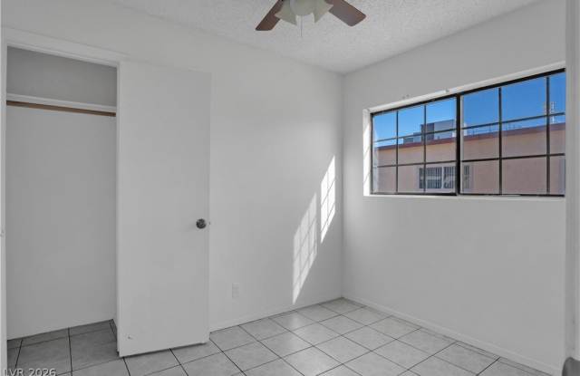 2221 N Jones Boulevard Gallery 4
