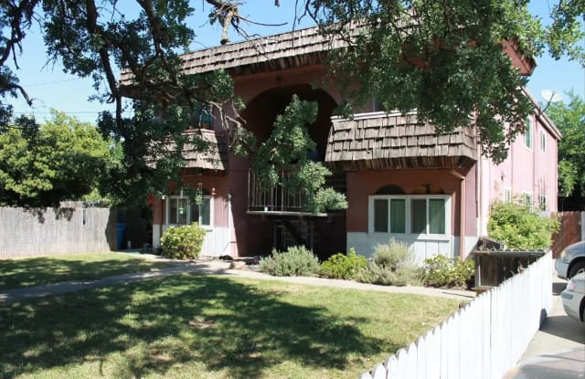 1961 Linda Avenue - 3 photos photos