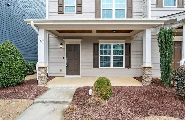 Perfect Location – Gorgeous 4BR/4BA Townhome in Villages of Apex, 1 mile to DT Apex! photos photos
