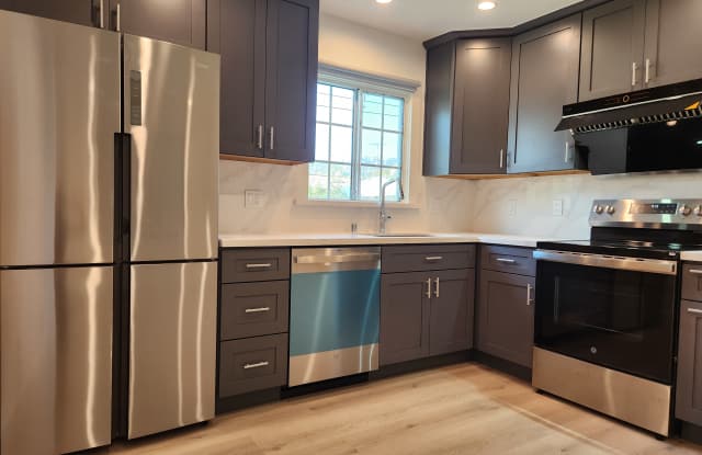 530 Richmond St photos photos