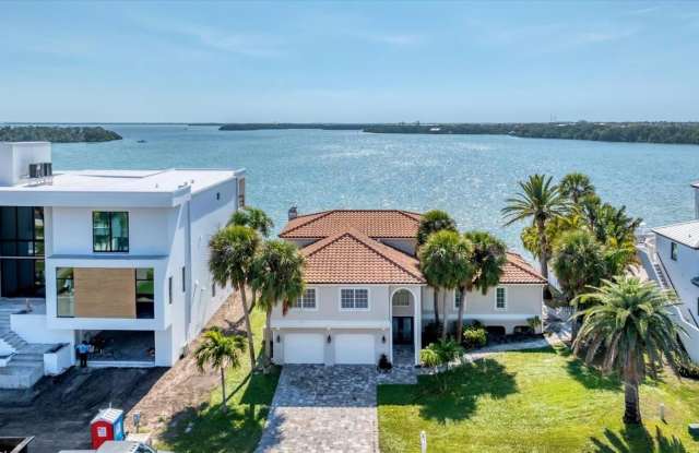 120 SANDS POINT Drive Gallery 2