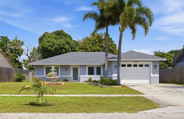 7434 Thatcher Ave photos photos