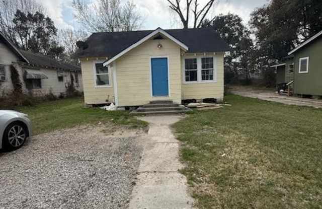 2852 Dayton Street photos photos