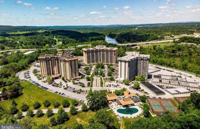 10218 VALLEY FORGE CIRCLE photos photos