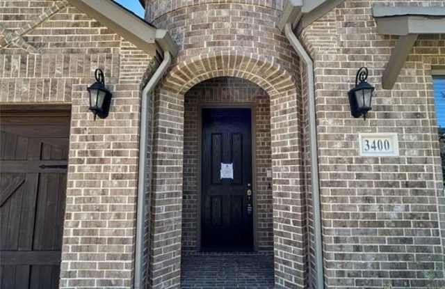 3400 Western Bluff Court Gallery 2