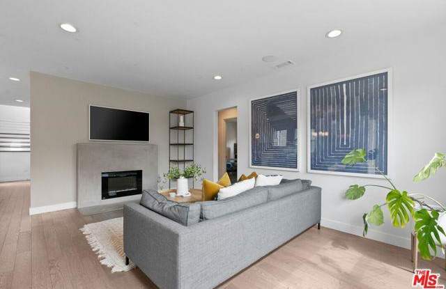 8107 Yorktown Avenue photos photos