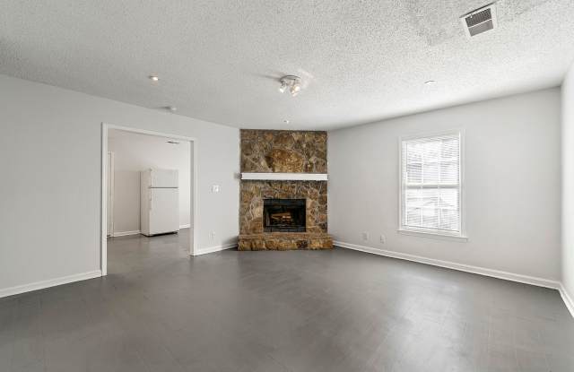 545 Holly Ridge Drive Northwest - B Gallery 2