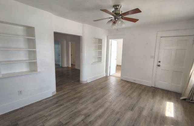 Welcome to 510 Holtby Ave – Charming Home in the Heart of Oleander! photos photos