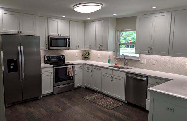 201 Edgewood Drive Gallery 4