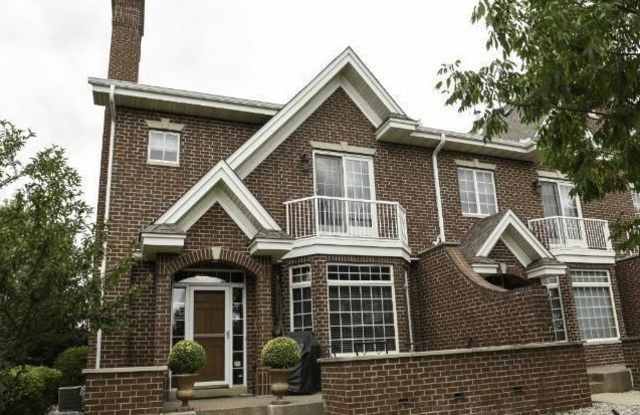 Fantastic, Newer 3bed/2.5bath Townhome*End Unit*Heated Garage*Dancing Waters* Available Nov 1st photos photos