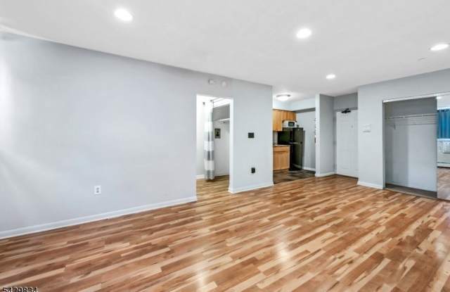 37 Hill St photos photos