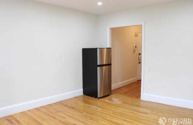 226 East 59th Street Gallery 3