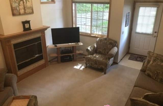 1856 Sapphire Pt Gallery 3