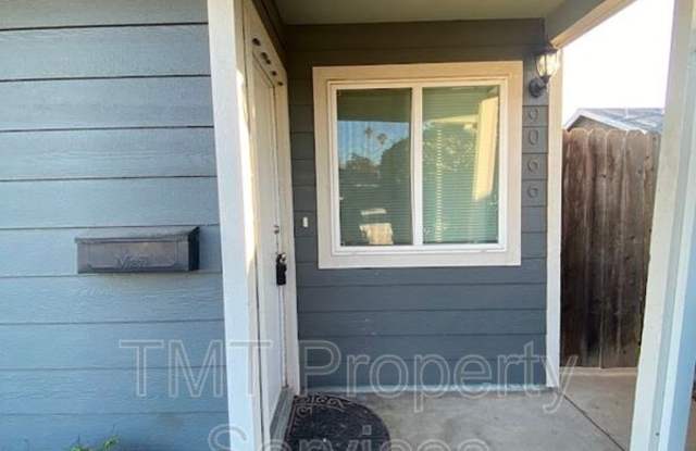 9066 Salmon Falls Dr Gallery 1
