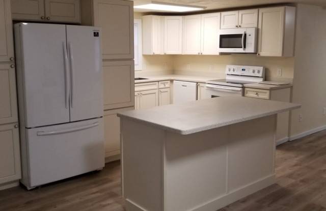 5 Bedroom 2 bath - 1848 East Marshall Avenue, Spokane, WA 99207
