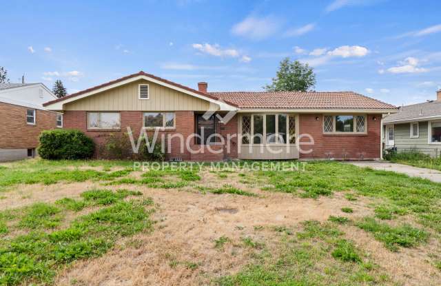 2115 West Kiernan Ave photos photos
