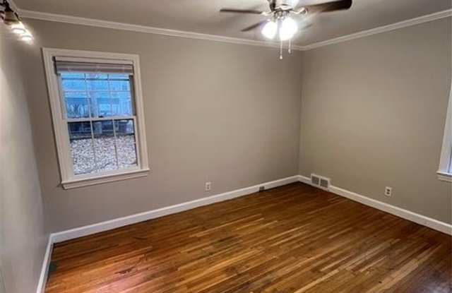 1184 Lamont Drive Gallery 3