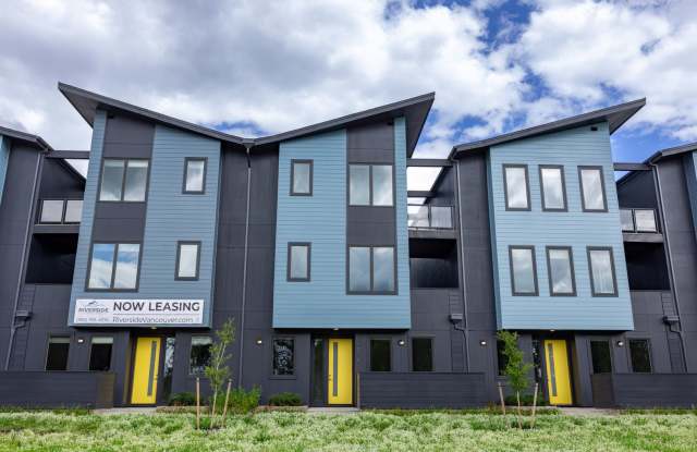 Riverside Townhomes - Waterfront Living in Vancouver - Free Month! Gallery 1