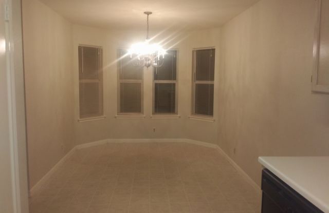 2630 Eastwood Ln Gallery 2