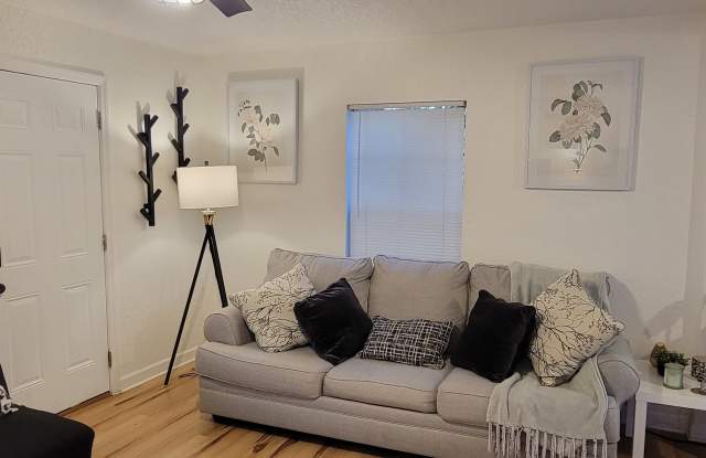 165 West Crystal Lake Avenue photos photos