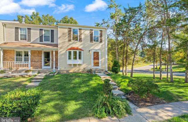 7123 DIJOHN COURT Drive Gallery 3