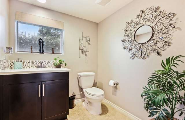 603 Seabright Circle Gallery 3