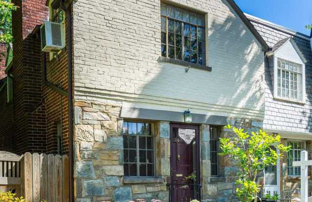 809 CHETWORTH PLACE Gallery 2