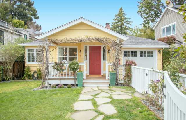 Charming 3bed with gardens in Sycamore Park - FOUNDATION photos photos