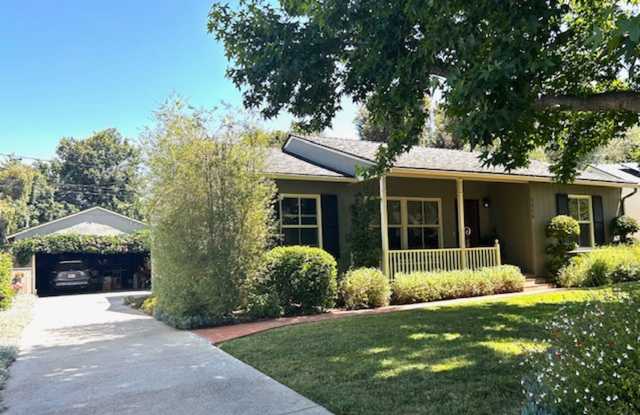 Charming San Roque Home on Quiet Cul de Sac - Available Mid-August photos photos