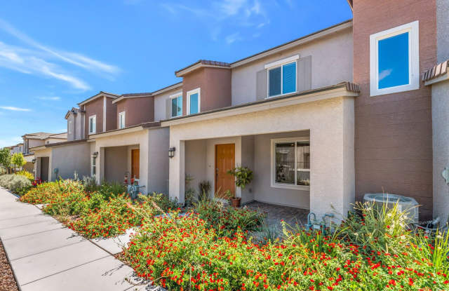 Modern Gated Townhome with Contemporary Finishes & Two-Car Garage! Gallery 3