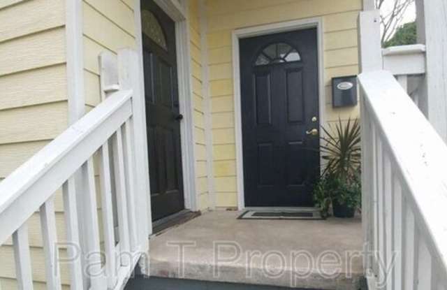768-B East Waldburg Street Gallery 2