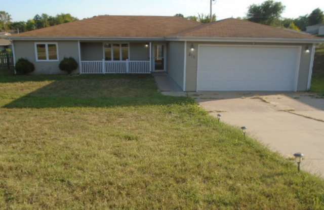 211 William Dr., Ogden KS photos photos