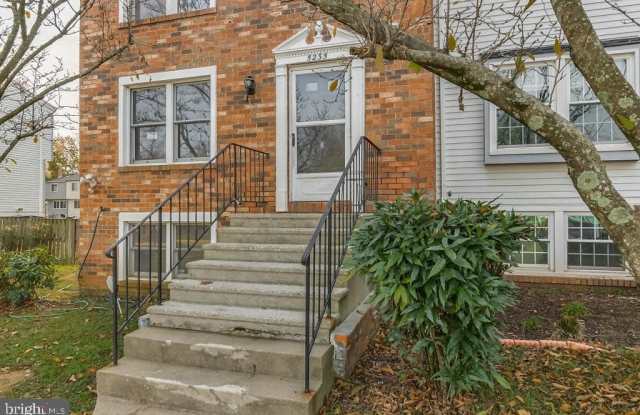 5235 PLEASURE COVE COURT Gallery 4