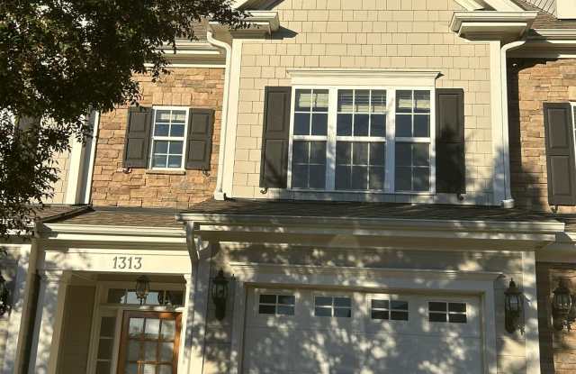 1313 Foxglove Drive photos photos