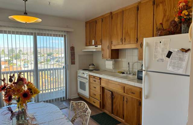 Great Views! Upstairs unit in Morro Bay - 451 Piney Way, Morro Bay, CA 93442