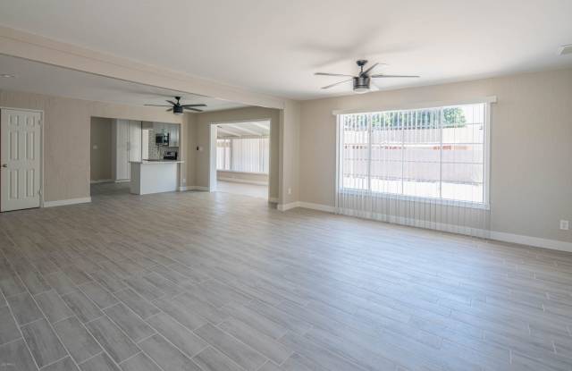 8341 E MACKENZIE Drive Gallery 4