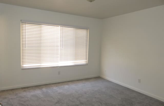 10346 Harbin Place - 10346 Harbin Place, Santee, CA 92071