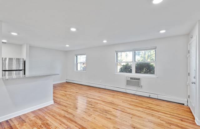Matawan Court Apartments Gallery 2