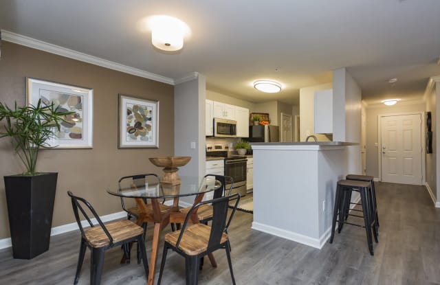 Stoneridge Farms Apartments Gallery 3