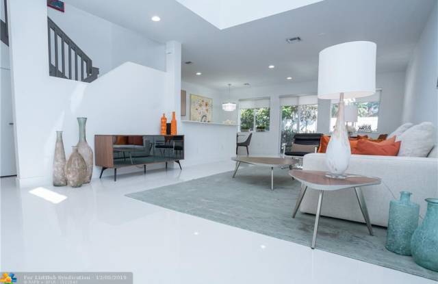 755 SE 1 Gallery 2