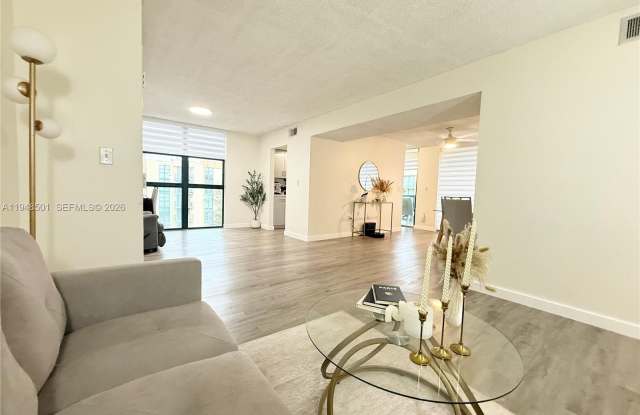 11800 SW 18th St photos photos