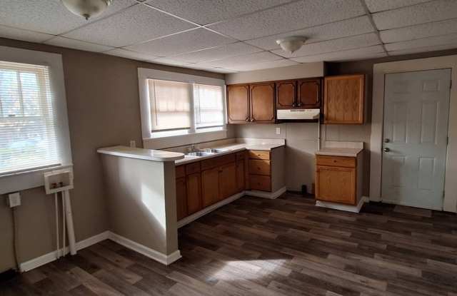 MOVE IN SPECIAL! Gallery 2