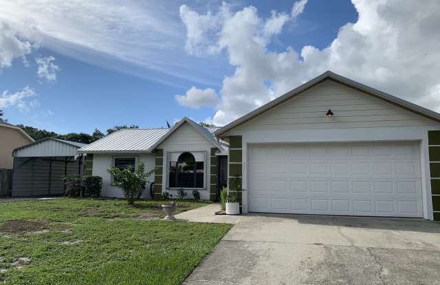 887 Spirea Drive Gallery 1