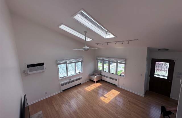 414 E Chester Street photos photos