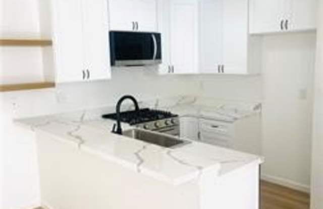 518 Oak Street photos photos