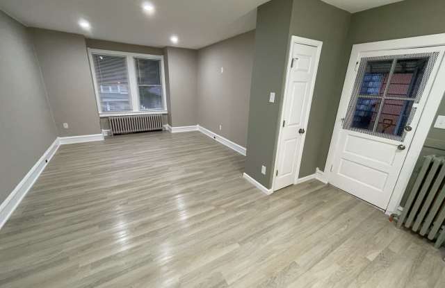 223 Raymond Street photos photos